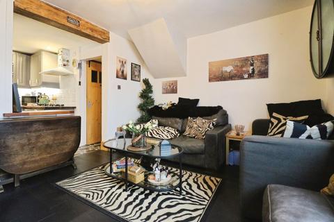 2 bedroom apartment for sale, The Fairmead, Park Street, SL3