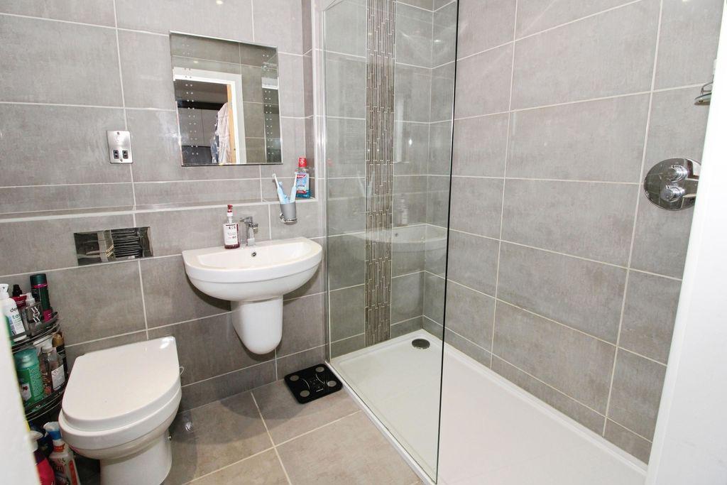 Ensuite Two