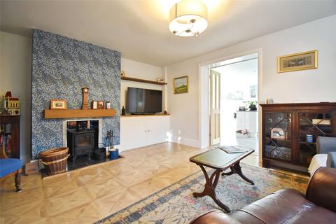 3 bedroom semi-detached house for sale, Padbury Road, Thornborough