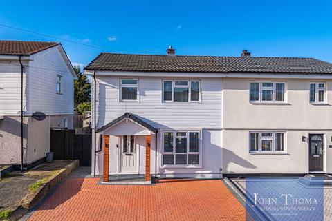 3 bedroom semi-detached house for sale - Newmans Lane, Loughton IG10