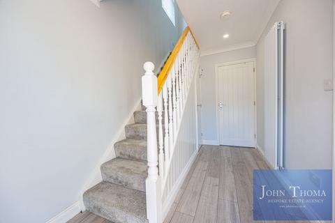 3 bedroom semi-detached house for sale, Newmans Lane, Loughton IG10