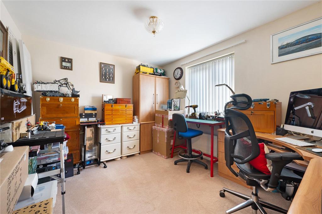 Bedroom/Office
