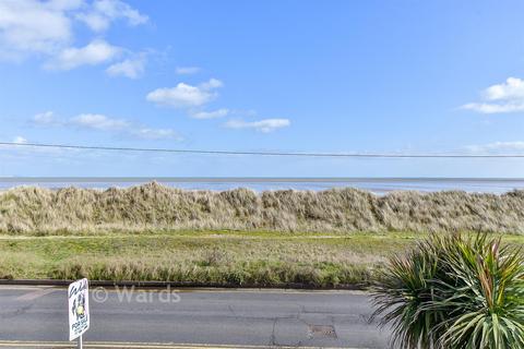 5 bedroom chalet for sale, The Parade, Greatstone TN28