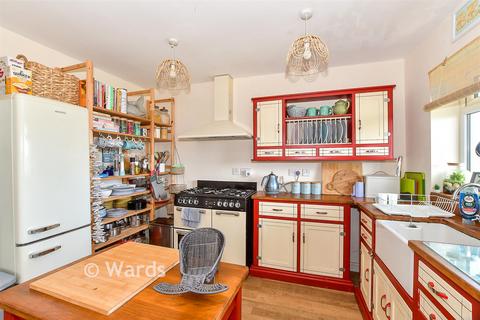 5 bedroom chalet for sale, The Parade, Greatstone TN28