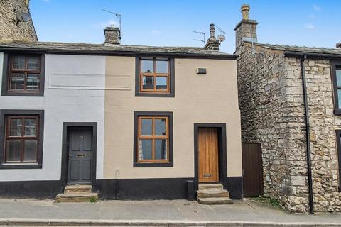 Lowergate, Clitheroe, BB7 1AD