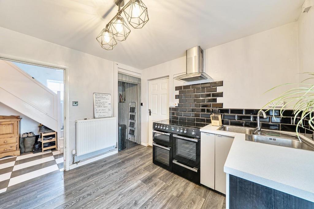 2nd view KITCHEN.jpg