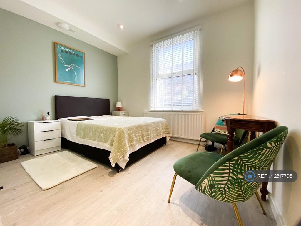 Room 1 En-Suit