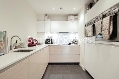 1 bedroom apartment to rent, Peartree Way, London SE10