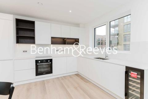 2 bedroom apartment to rent, Banks Road, London SE3