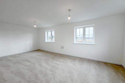 4 bedroom detached house for sale, Daisy Lane, Kennett