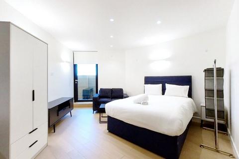 Studio to rent, New Horizons Court
