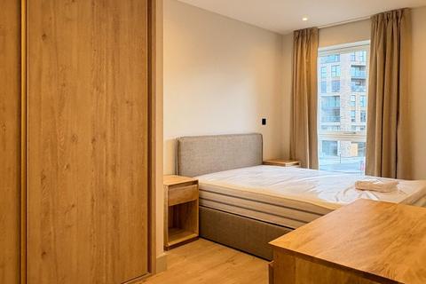 2 bedroom flat to rent, Aerodrome Road