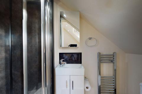 Studio to rent, Anson Road