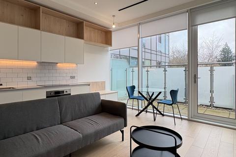 1 bedroom flat to rent, Great West Road