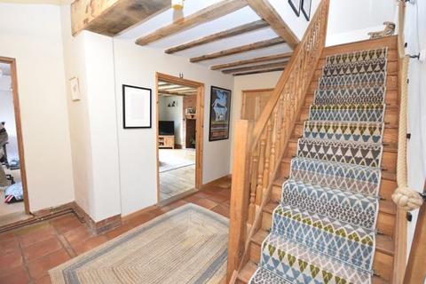 undefined, Cretingham