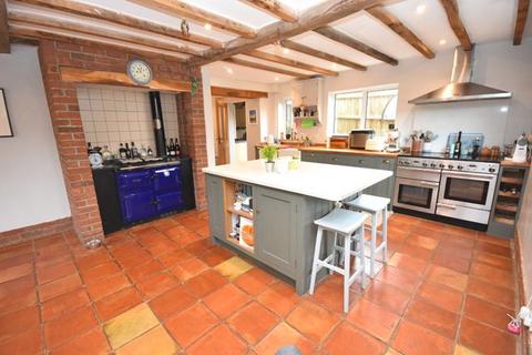 undefined, Cretingham