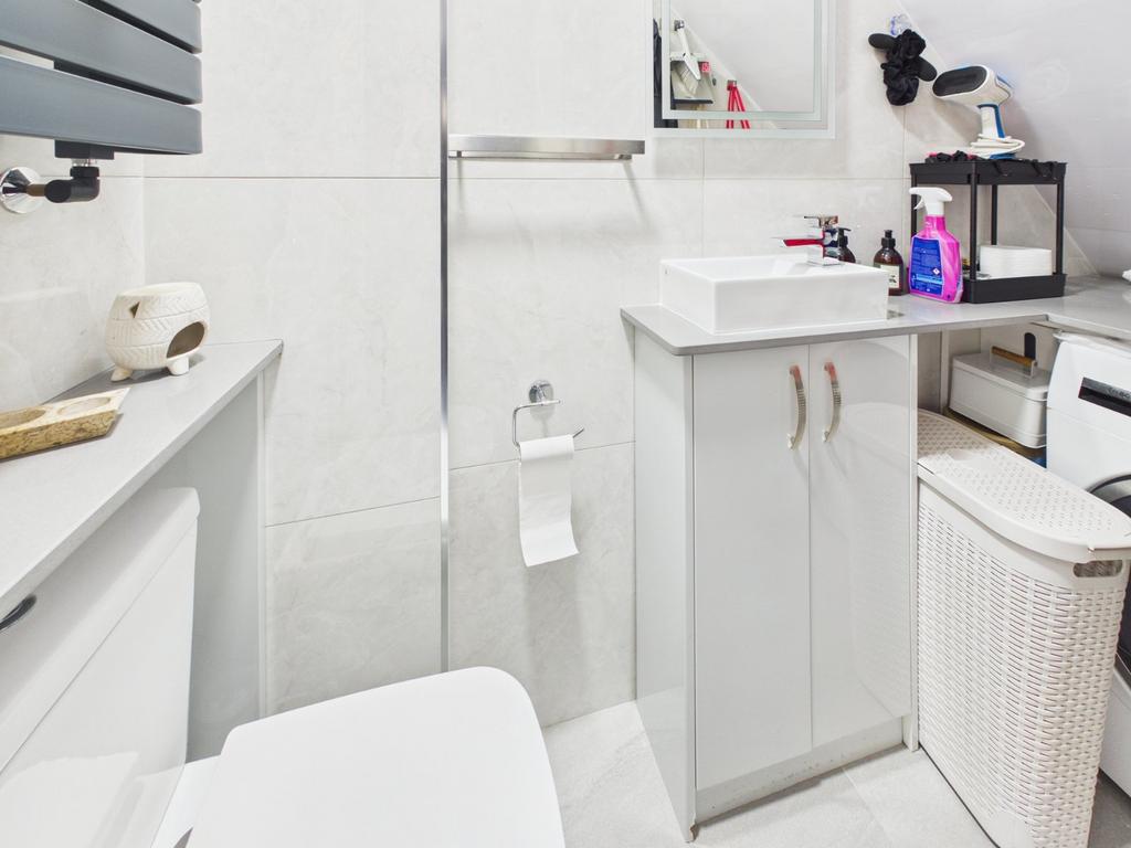 Annex Bathroom
