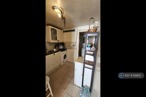 undefined, High Street South, Bedfordshire, LU6