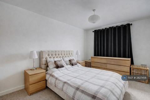 undefined, Durward St, London, E1