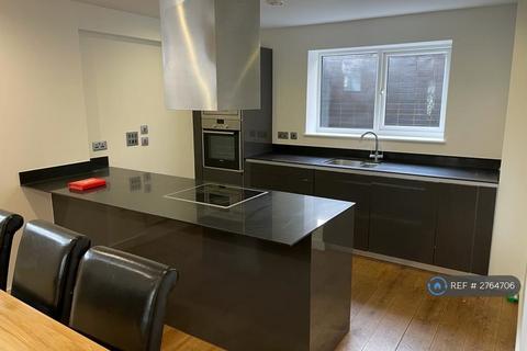 3 bedroom flat to rent, Maltby Street, London, SE1