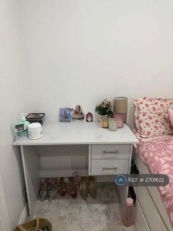 Single Room Pic-2