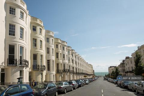 Lansdowne Place, Hove, BN3