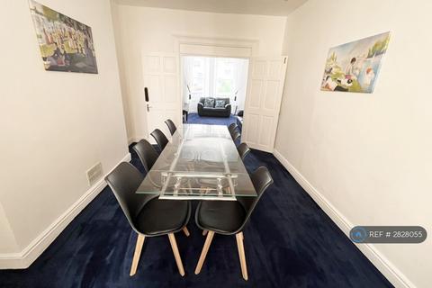 6 bedroom terraced house to rent, Lansdowne Place, Hove, BN3