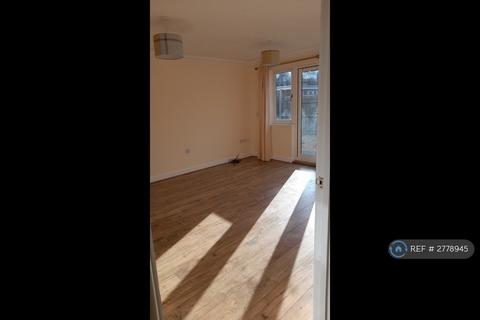 3 bedroom semi-detached house to rent, Marylebone Road, March, PE15