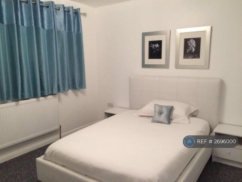 Room No-3 Double Bedroom