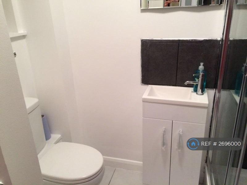 Bathroom Room No 1 &amp; 2