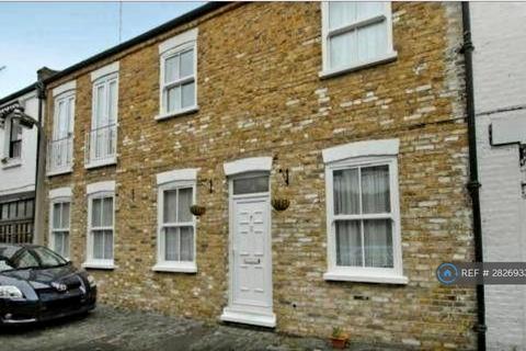 4 bedroom terraced house to rent, Ernshaw Place, London, SW15