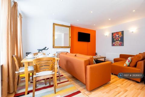 4 bedroom terraced house to rent, Ernshaw Place, London, SW15