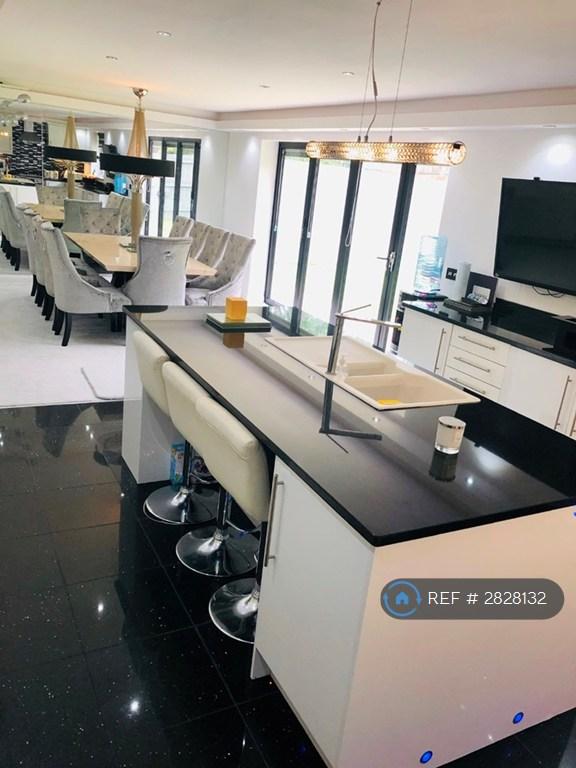 Open Plan Kitchen Dining