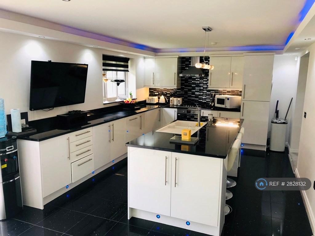 Open Plan Kitchen Dining