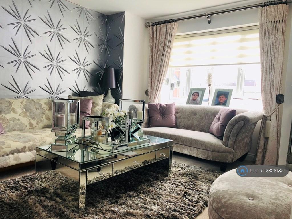 Formal Lounge