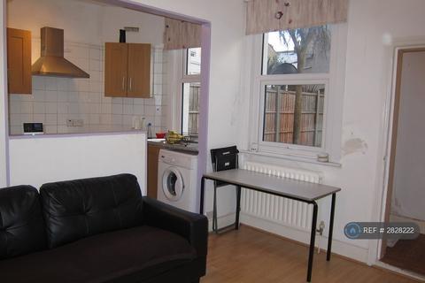 undefined, Ashbourne Road, Mitcham, CR4