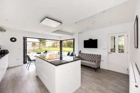 4 bedroom semi-detached house for sale, College Hill, Steyning BN44