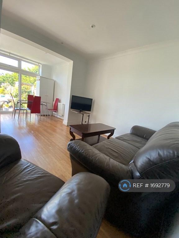 Sitting/Dining Artea