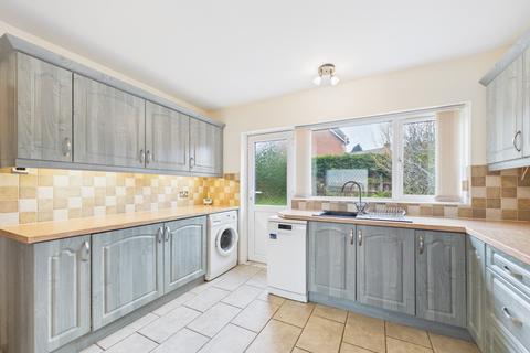 2 bedroom detached bungalow for sale, Carr Lane, Dronfield Woodhouse, Dronfield, Derbyshire, S18