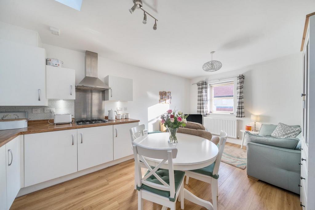 Kitchen living diner.jpg