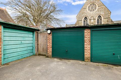 4 bedroom flat for sale, Sandgate Road, Folkestone, CT20