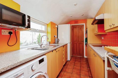 3 bedroom terraced house for sale, Richmond Street, Kings Sutton, Banbury, Northamptonshire, OX17