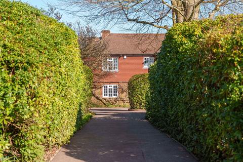 undefined, Vicarage Road, Lingfield RH7