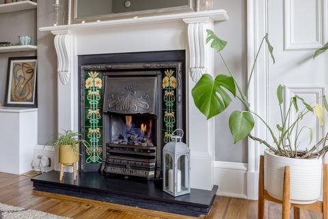 undefined, 11 Lixmount Avenue, Edinburgh,  EH5 3EW