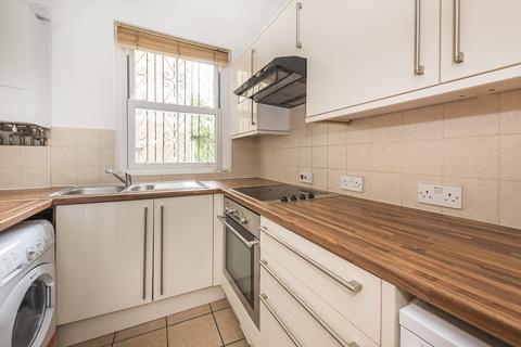 2 bedroom apartment to rent, Grove Crescent Kingston upon Thames KT1