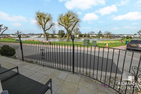 2 bedroom park home for sale, Kings Park Creek Road, Canvey Island SS8
