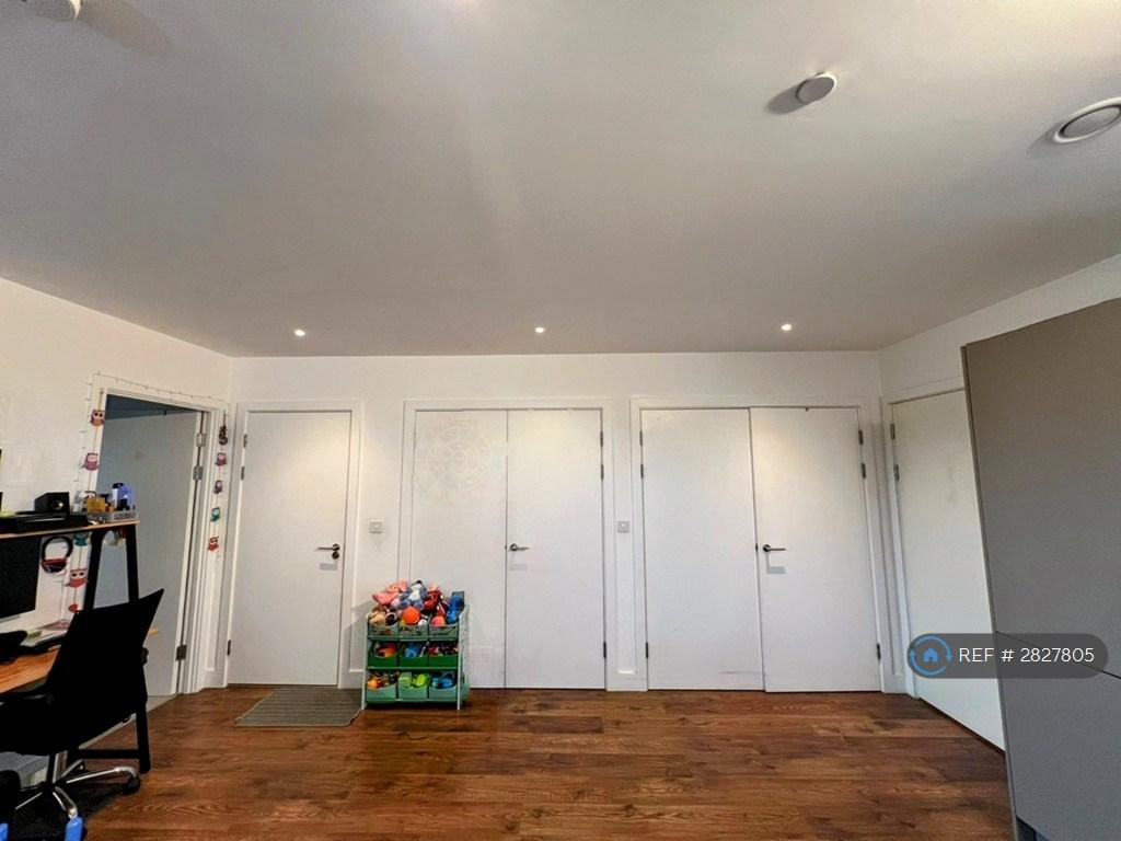 Living Room (Washroom, Utility, Store Doors))