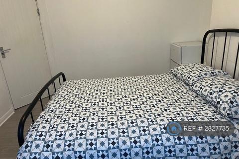 undefined, Blackhorse Lane, London, E17