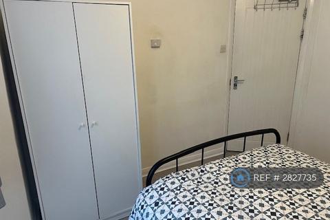undefined, Blackhorse Lane, London, E17