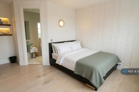undefined, South City Court, London, SE15